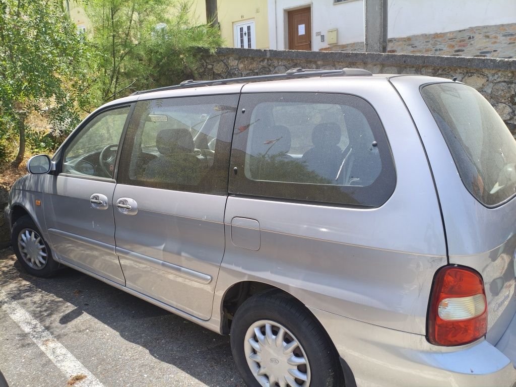 Vendo Kia carnival