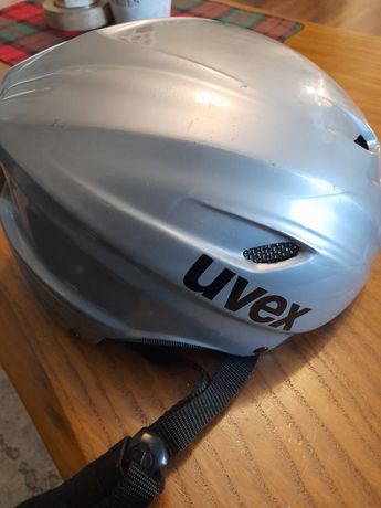 Kask uvex  narty