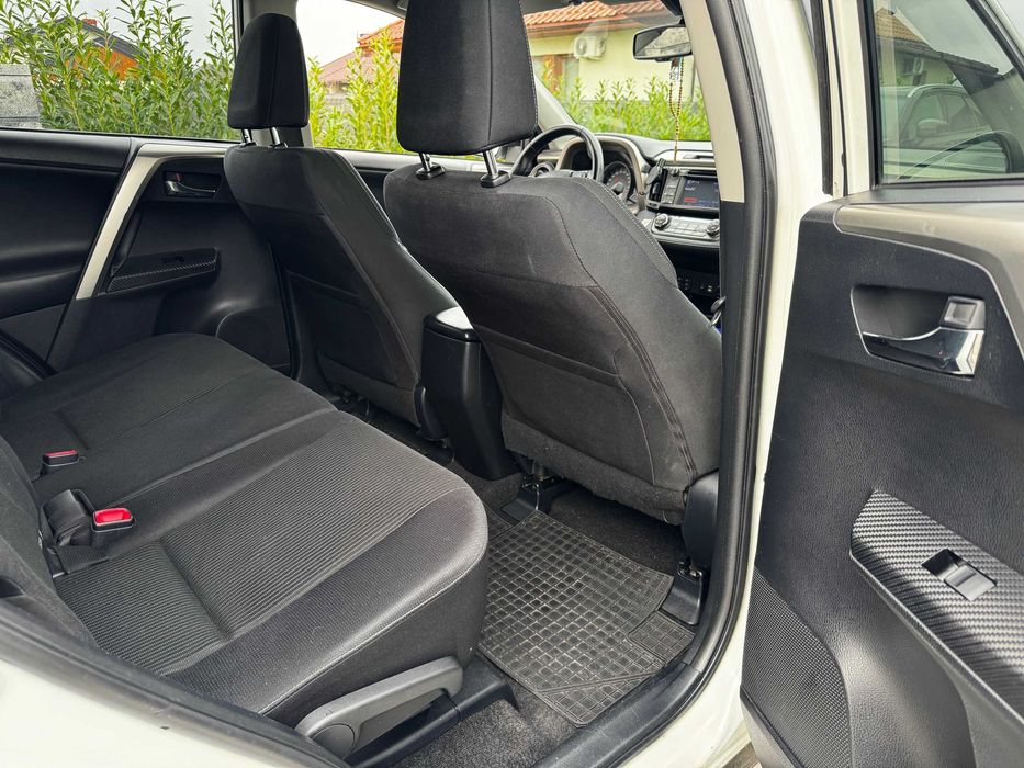 Toyota RAV4 - Krajowa - benzyna