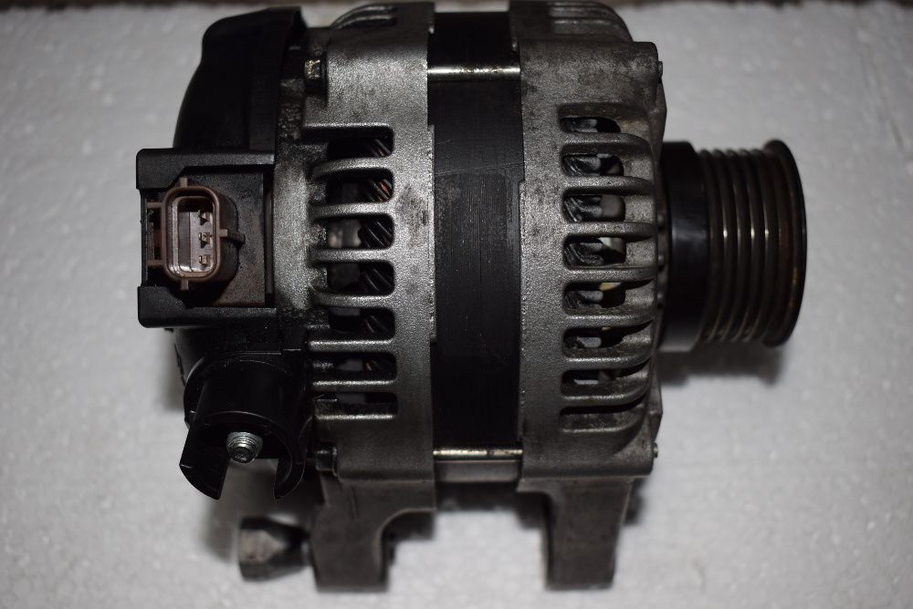 Alternator Ford Focus mk2 C-max 1,6 tdci 150A ORYGINALNY