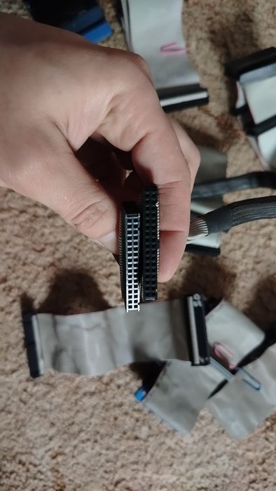 Продам шлейфи 80 pin та на 40 pin.