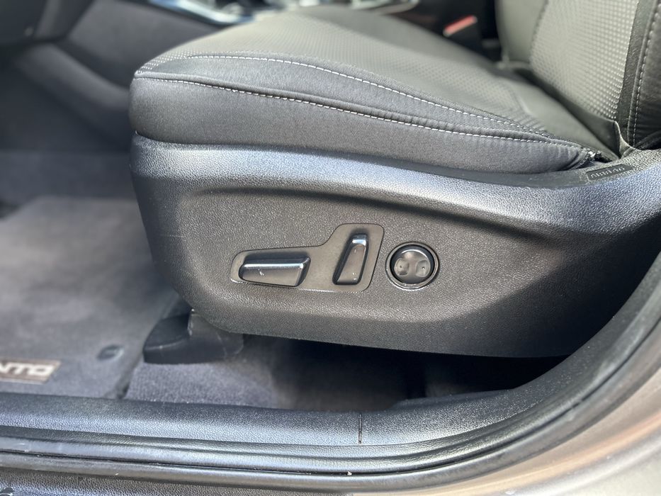 Кіа Соренто ,Kia Sorento,7 місць,автомат.