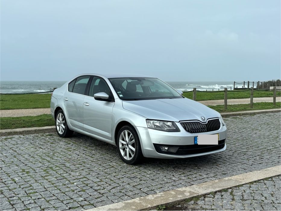Skoda Octavia Sedan 1.6 TDI (Excelente estado)