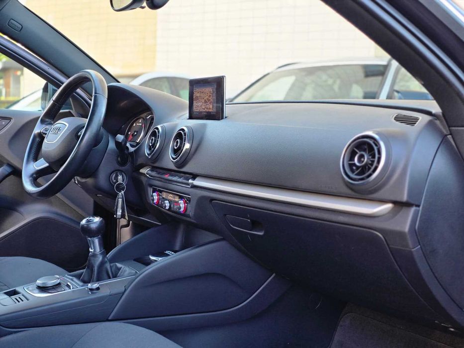 AUDI A3 SPORTBACK 8V S LINE 1.6TDI 110CV "LOOK RS3"