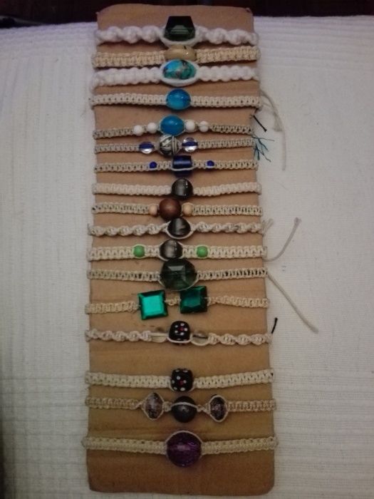 Pulseiras em Macramé