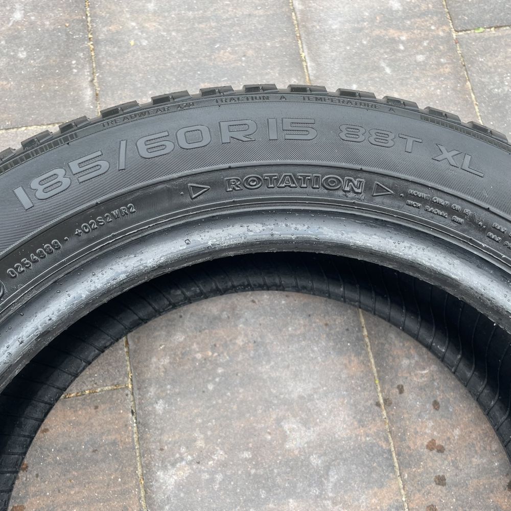 Opony zimowe 4 szt. NOKIAN WR D3 185/60R15 88H XL (bardzo dobry stan)