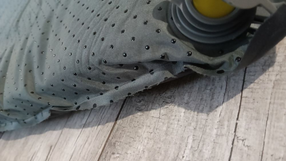 Materac samopompująca