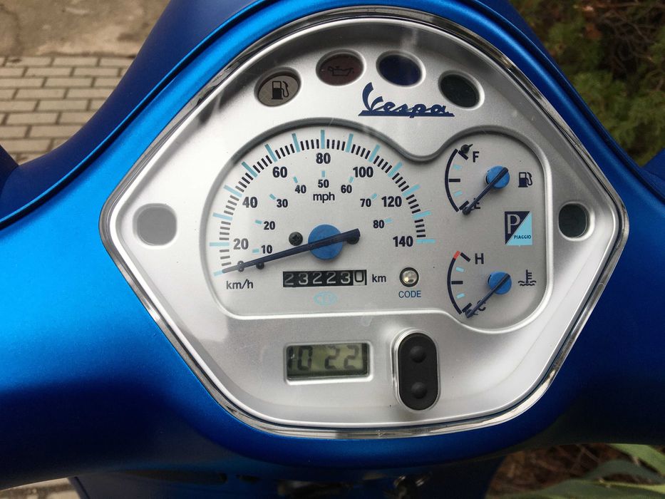 Piaggio Vespa GTS 200/125 Kultowy Model, kufer     NOWA LOKALIZACJA