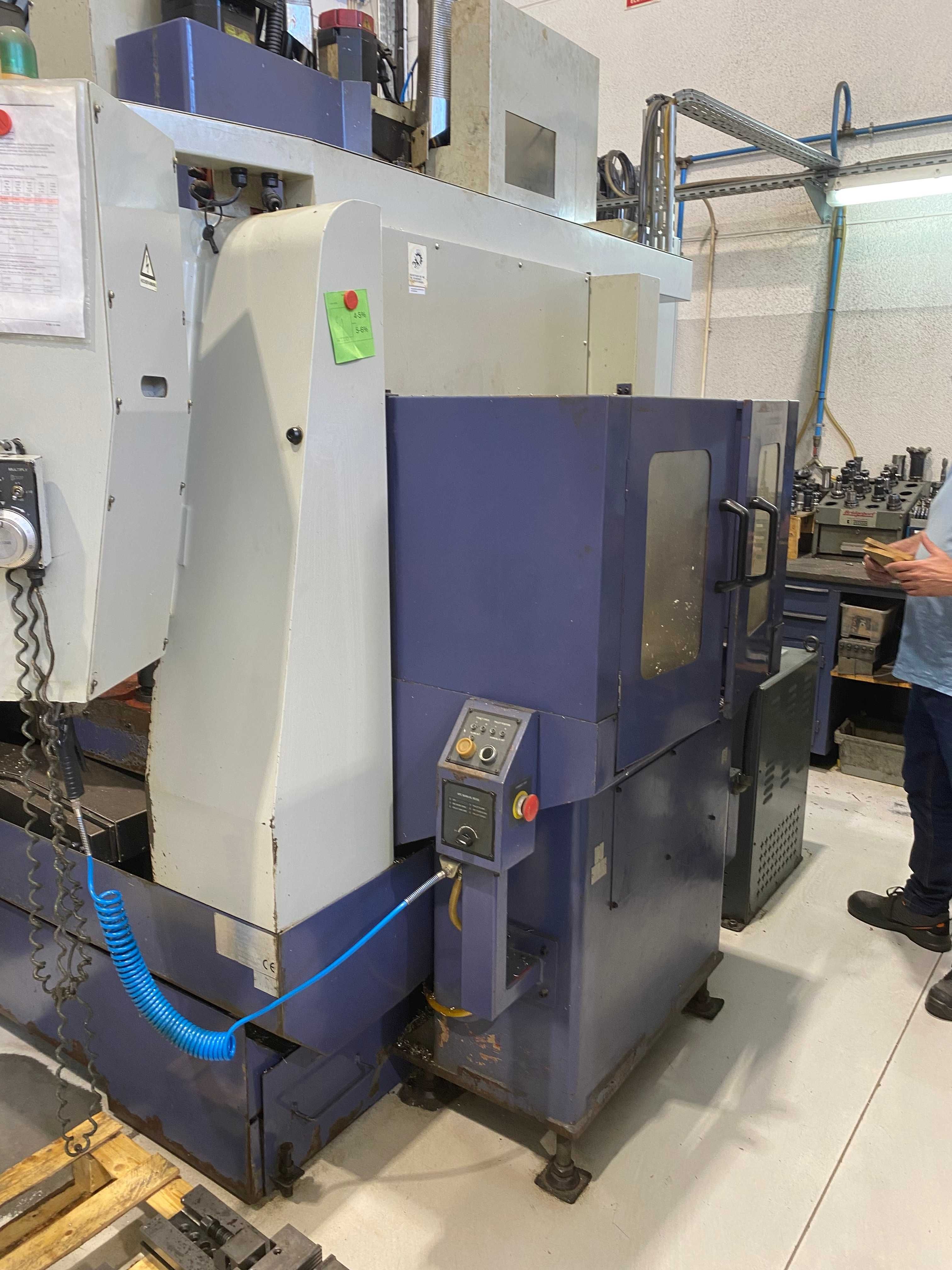 Centro maquinação CNC com Fanuc