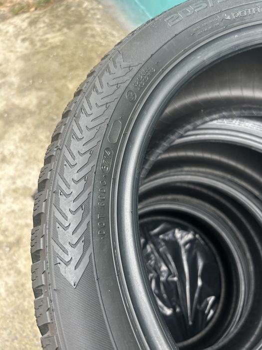 Шини резина 205/50/17 Nokian hakkapelitta 8