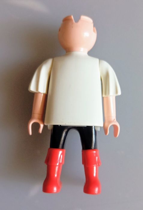 Playmobil pirate and ship for reuse.64730135192322121