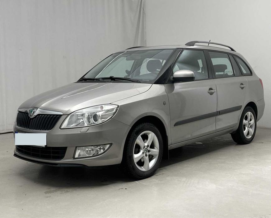 Wypożyczalnia samochodów osobowych  5 oraz 7 - osobowe! Niskie ceny!