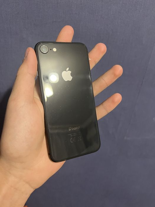 Продам iPhone 8,64 gb,100% акб