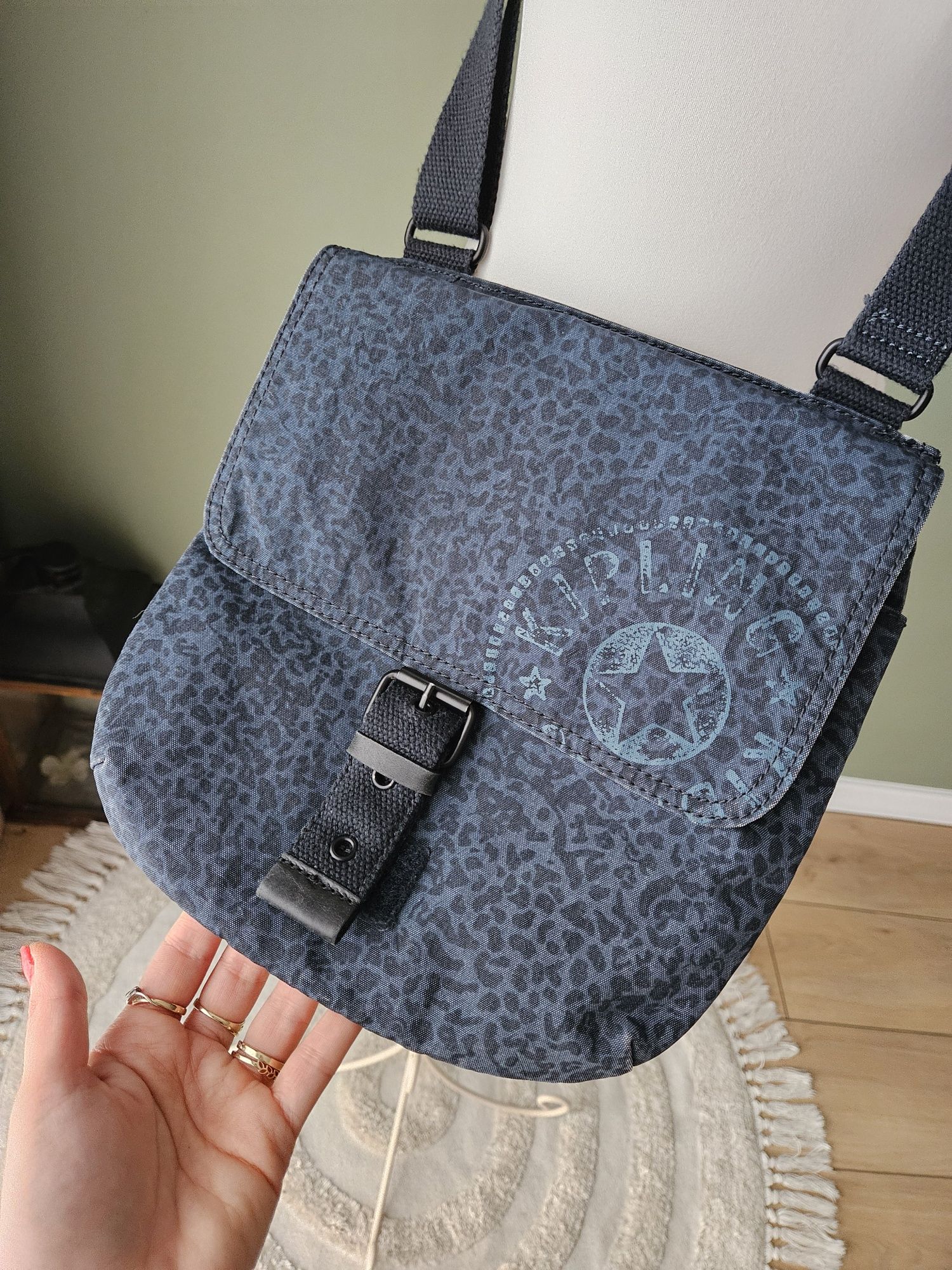 Oryginalną torba na ramię Kipling wododporna  granatowa unisex