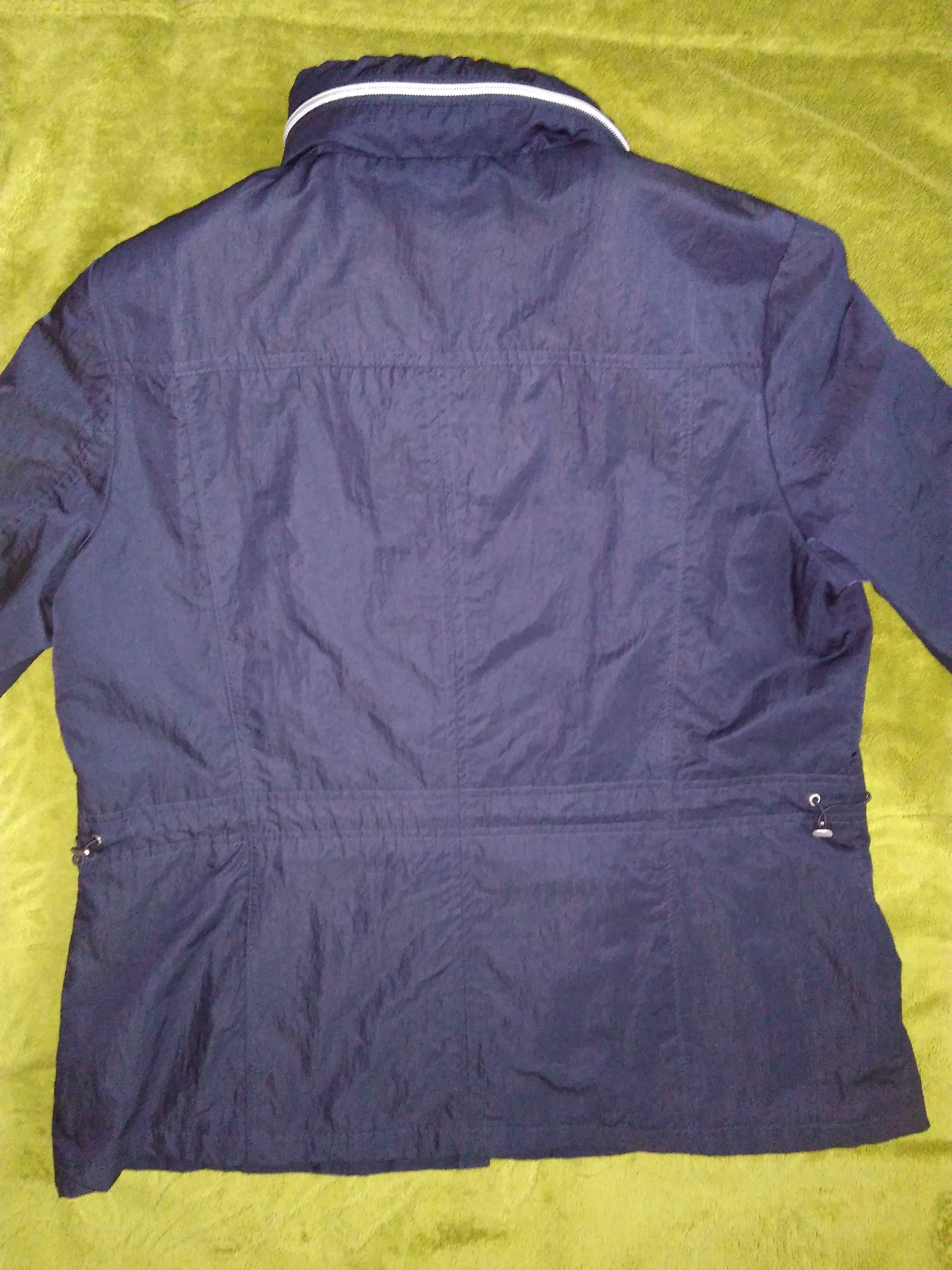 Жіноча куртка вітровка Bexleys р.XL-2XL EU46