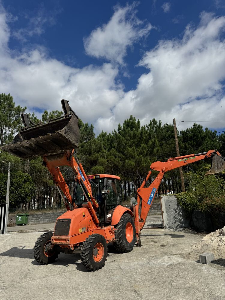 Retroescavadora Fiat hitachi fd110 matriculada