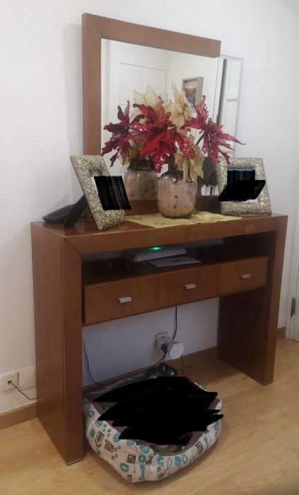 Sala completa em madeira de cerejeira - Mesa vidro, aparador, sofá e +