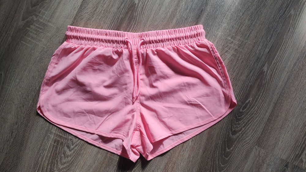 Różowe spodenki, rozmiar XS
