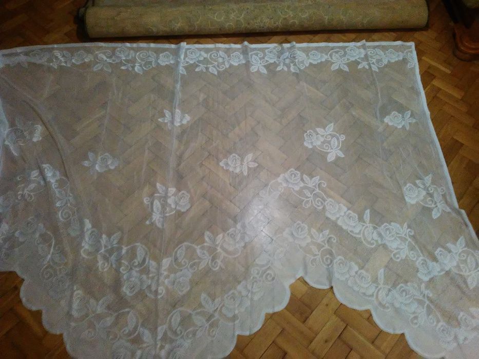 biała firana, firanka dł. szer. 300 cm x dł.max 180 cm