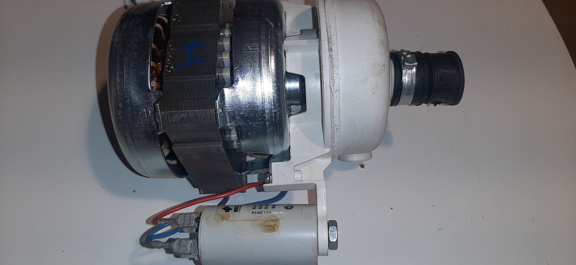 Motor de maquina de lavar loiça ariston lf 6070 X EU