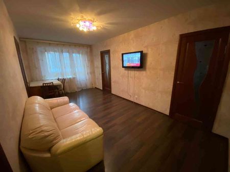 Сердце Киева 3 комнаты новая