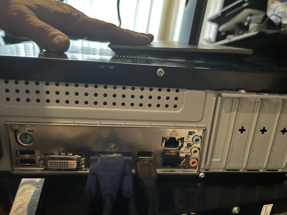 Компьютер Desktop-5TL1HCH