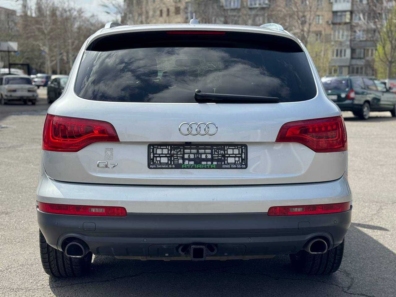 Audi Q7 quattro 2013