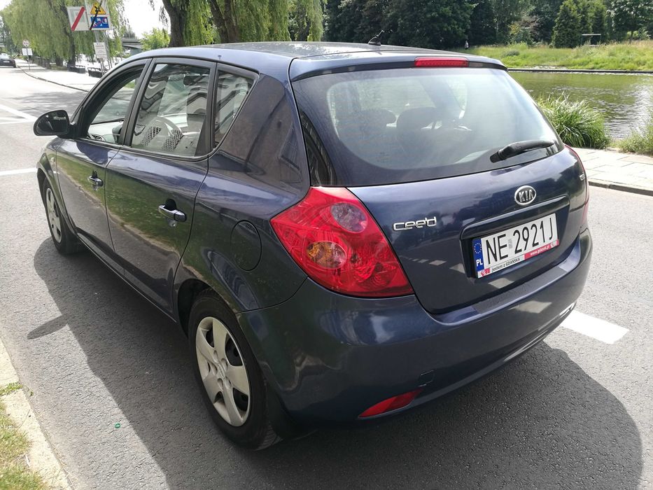 KIA CEED  5 drzwi.  r2008, poj 2.0 diesel. Polski Salon. Opłaty 2026r