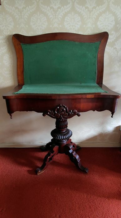 Mesa de jogo antiga