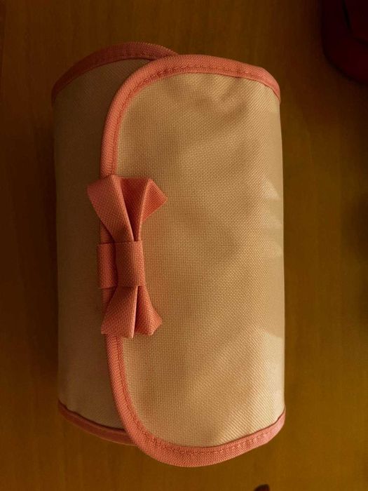 Estojo Chicco para bebé menina
