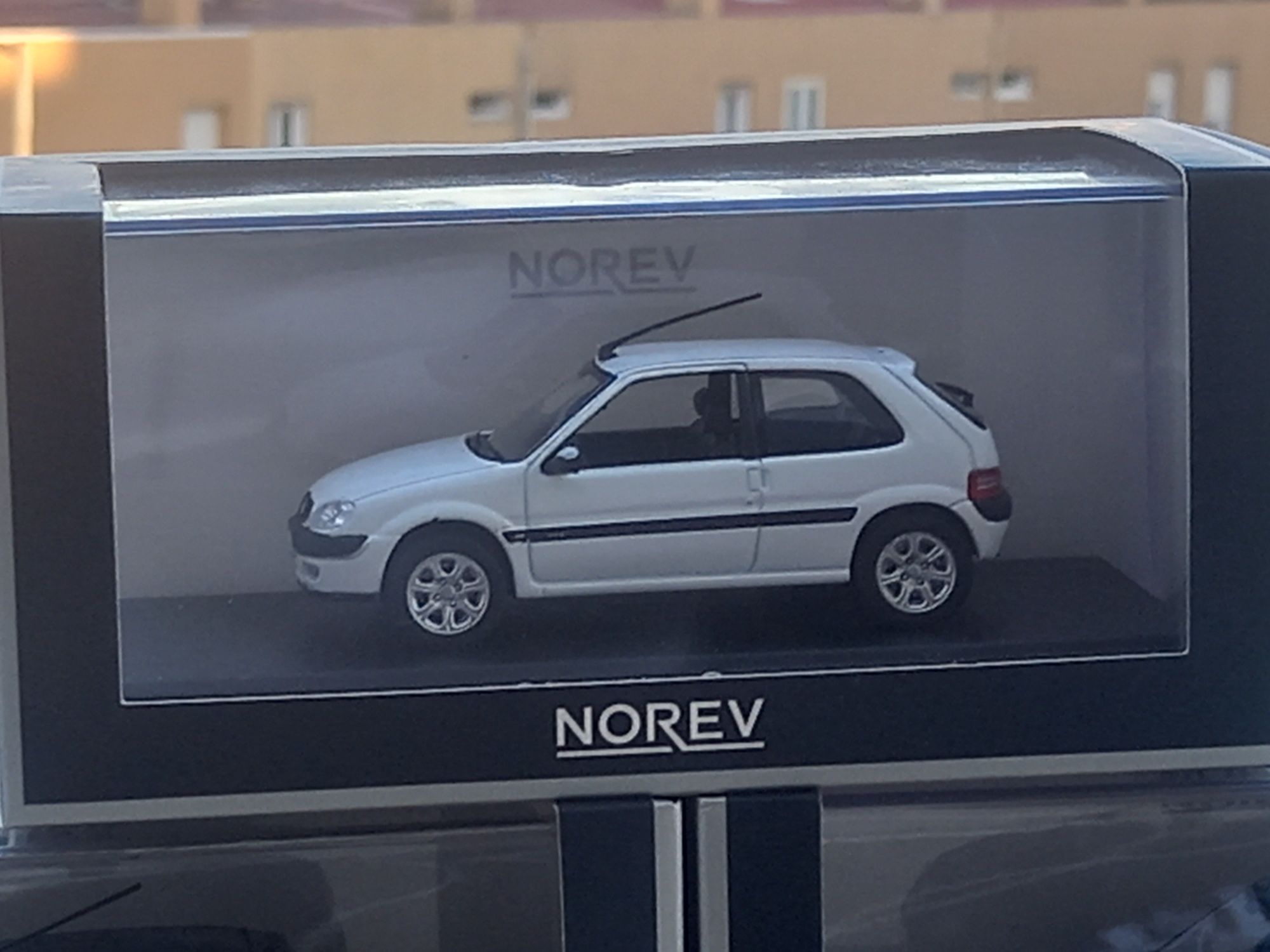 Norev Citroën Saxo escala 1/43 (novo)