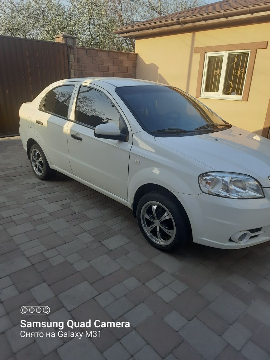 Продам Chevrolet Aveo возможен обмен