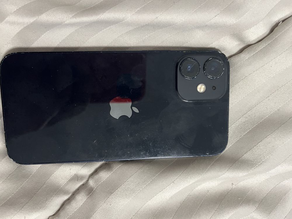 Iphone 12 mini bateria a 100