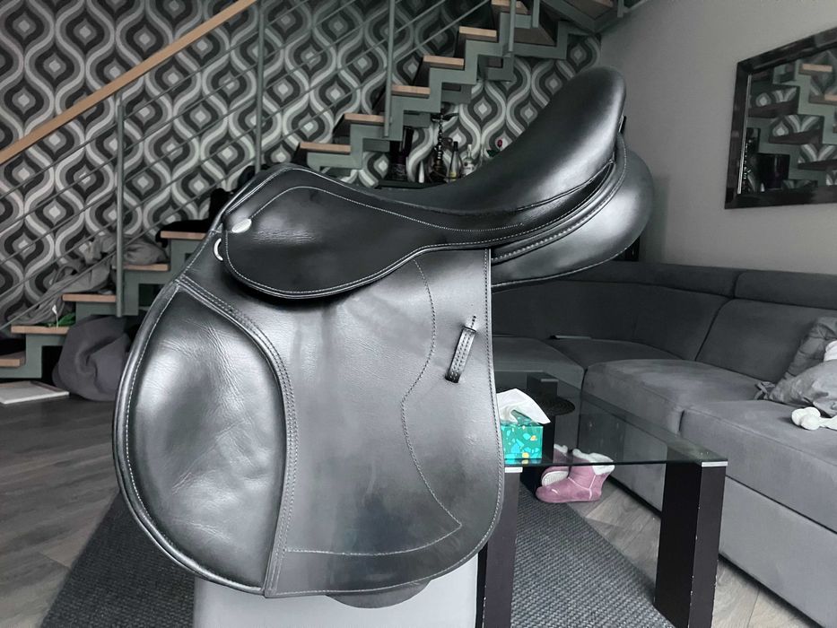 Siodlo skokowe Kentaur Naxon 17 Cala, czarne