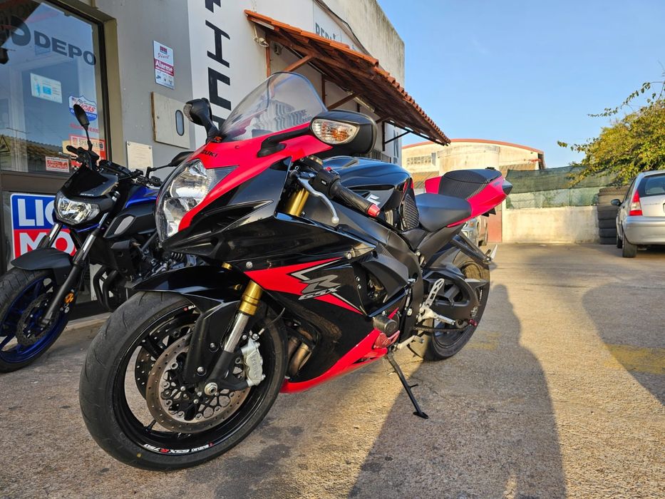 Suzuki GSXR 750 L4 yoshimura edition