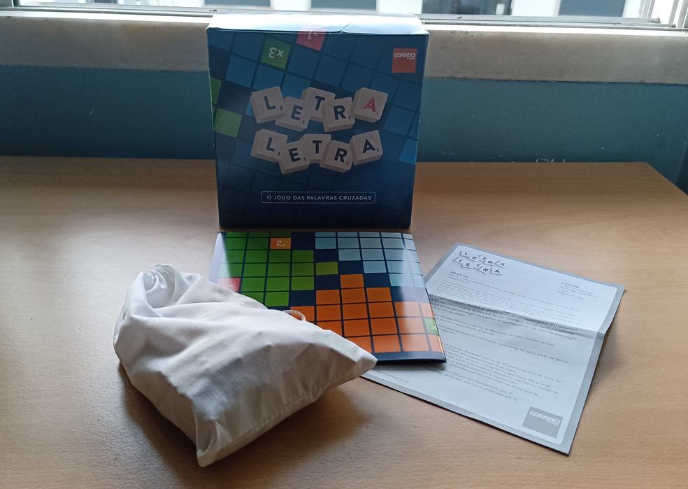Letra a Letra - O Jogo (de tabuleiro) das Palavras Cruzadas
