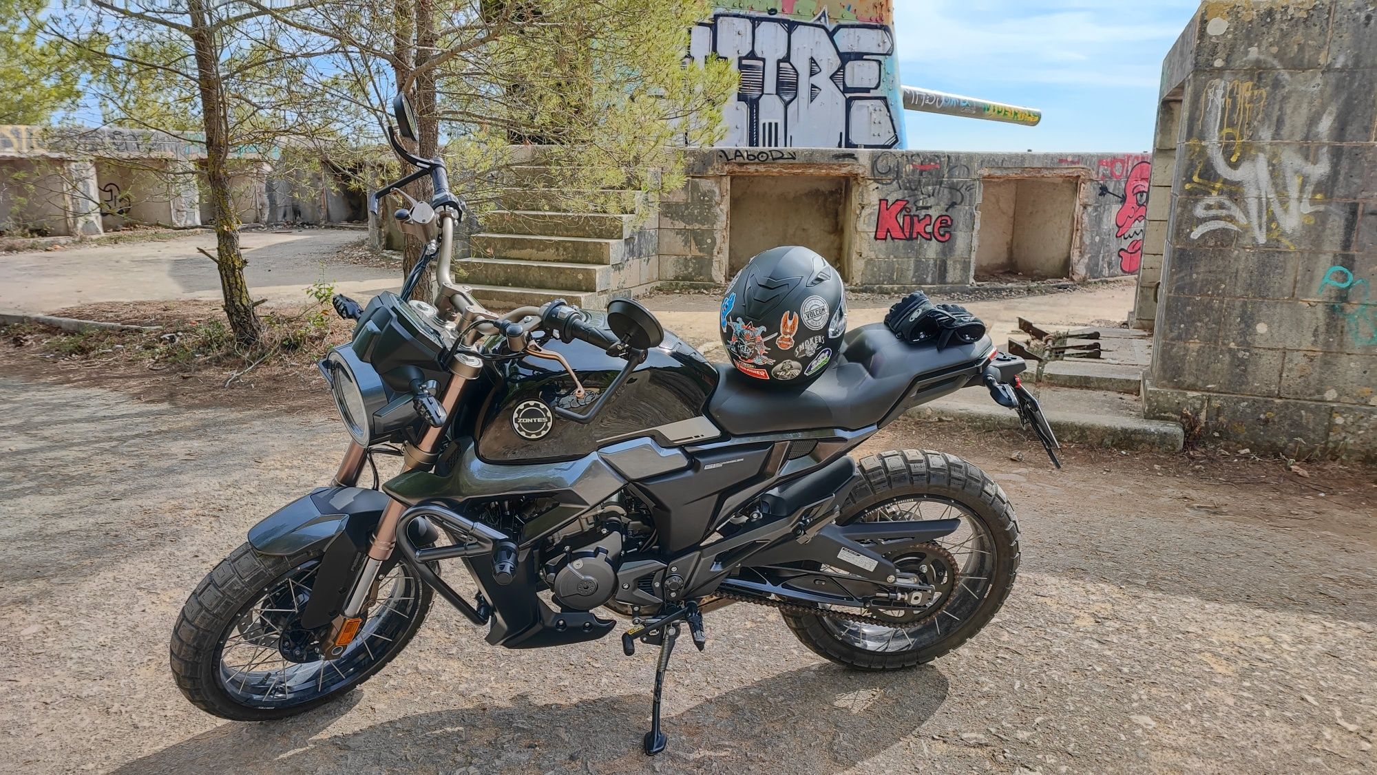 Zontes G1x 125cc c/ suporte mala