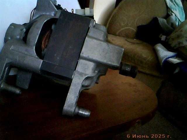 двигун пральноі машини Siemens Bosch