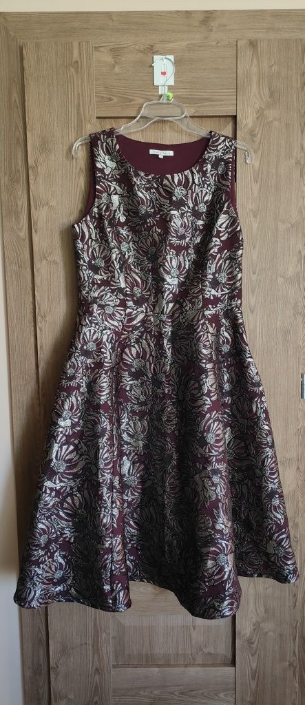 Nowa sukienka Mint & Berry – rozmiar 40