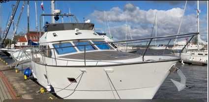 JACHT motorowy, Bruce Roberts 40', łódź 12m, motorówka