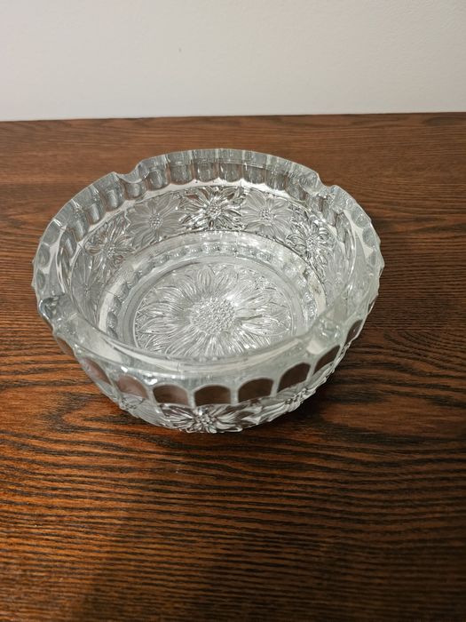 Popielniczkę szklana posrebrzana