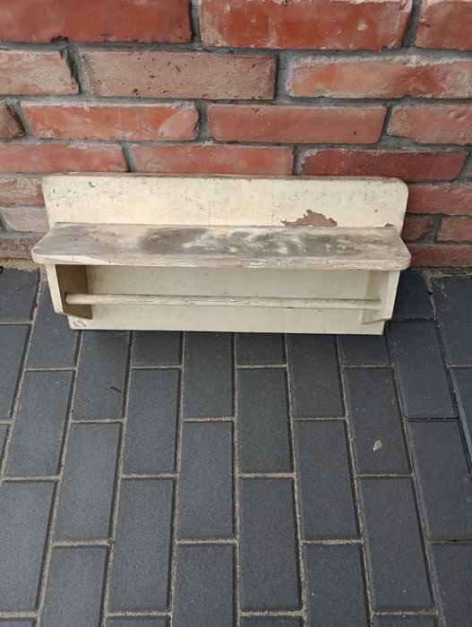 Sprzedam drewniana półkę do renowacji