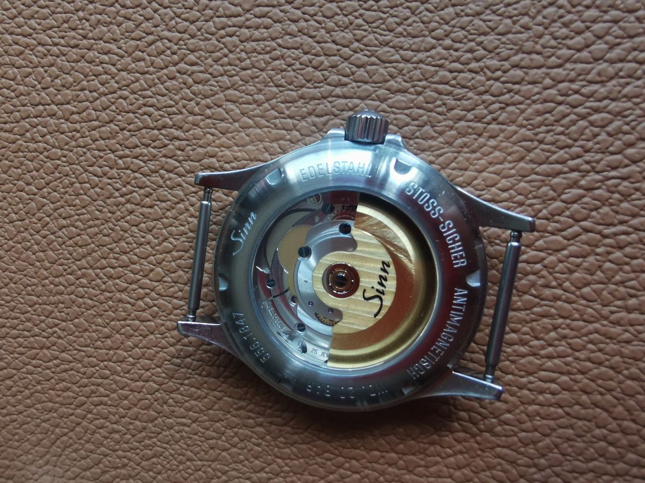 Sinn 556 plus zestaw pasków