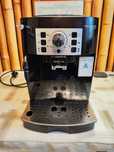 Automatyczny ekspres do kawy ciśnieniowy DeLonghi Magnifica S