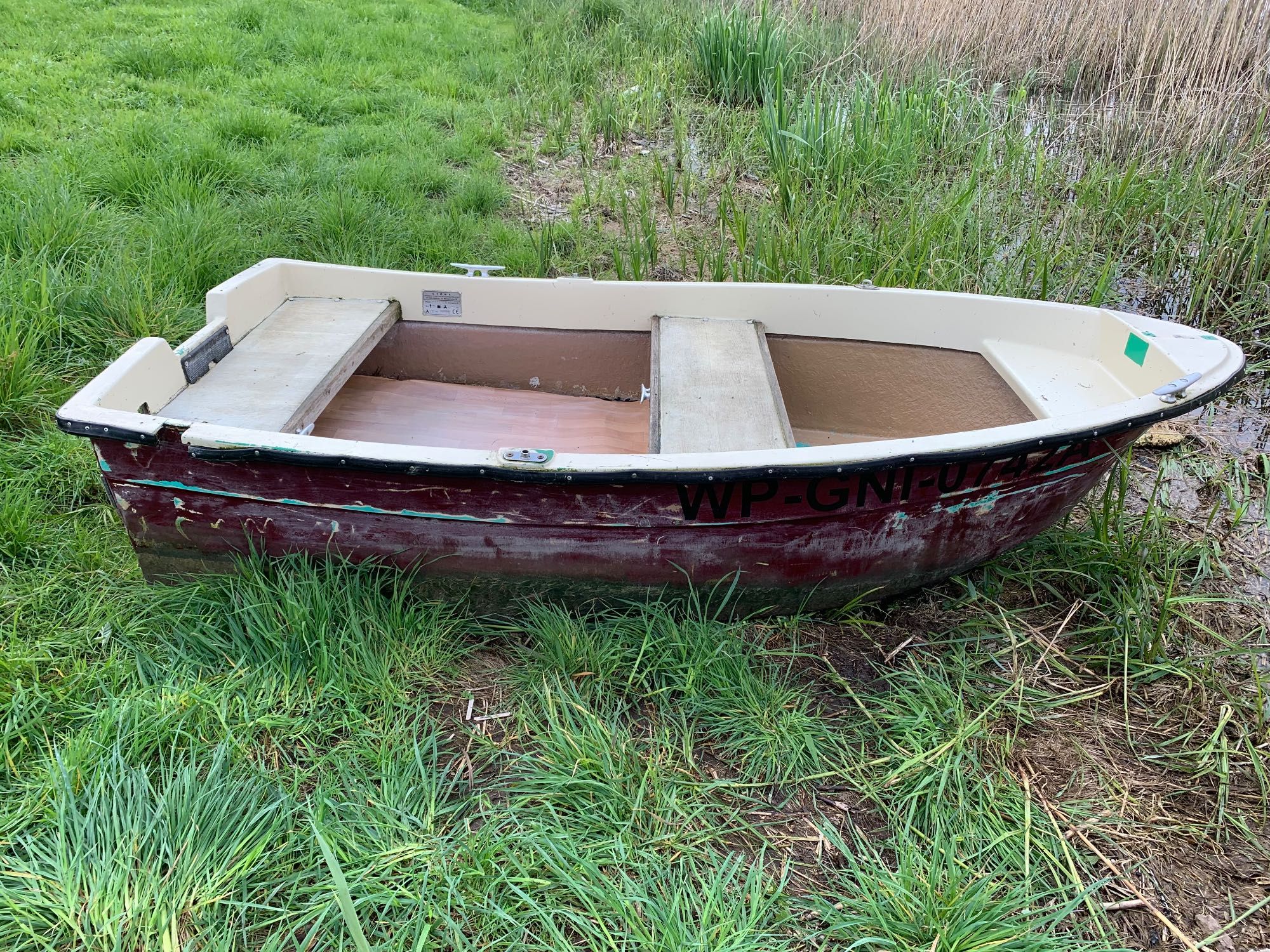 łódź wędkarska wiosłowa