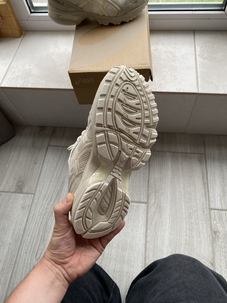 Asics GEL-1090v2 40,5 25,5 см
