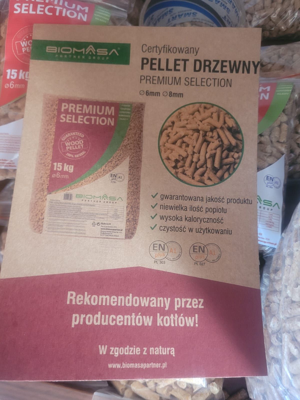 Pellet drzewny Premium Selection 6/8 mm A1 975kg - dostawa gratis