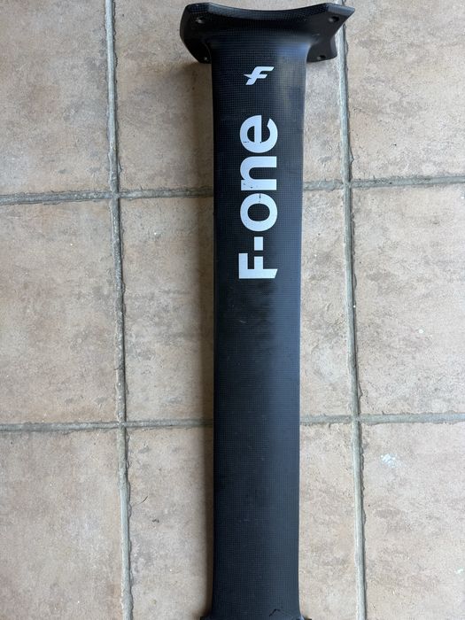 F-One Mastro Carbono 80cm + Foil Seven Seas 1100