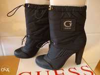 Botas originais da GUESS, ainda na caixa da própria marca