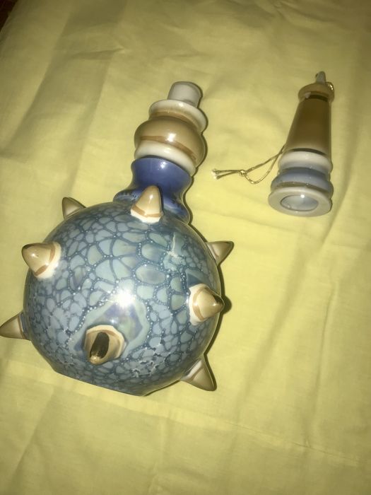 Фарфоровый графин для водки